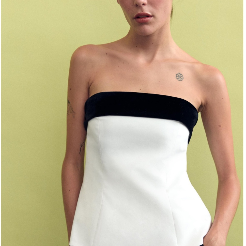 Zara strapless bow top in black and white size XL.